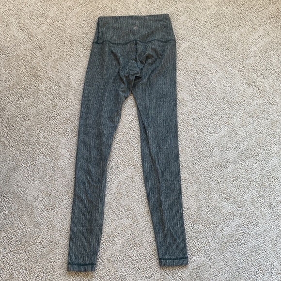 Lululemon green Heathered leggings - Picture 3 of 4
